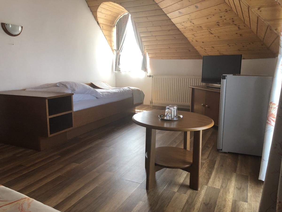 Zöldtető Panzió Balatonfüred Exterior foto