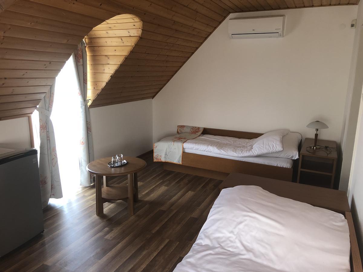 Zöldtető Panzió Balatonfüred Exterior foto